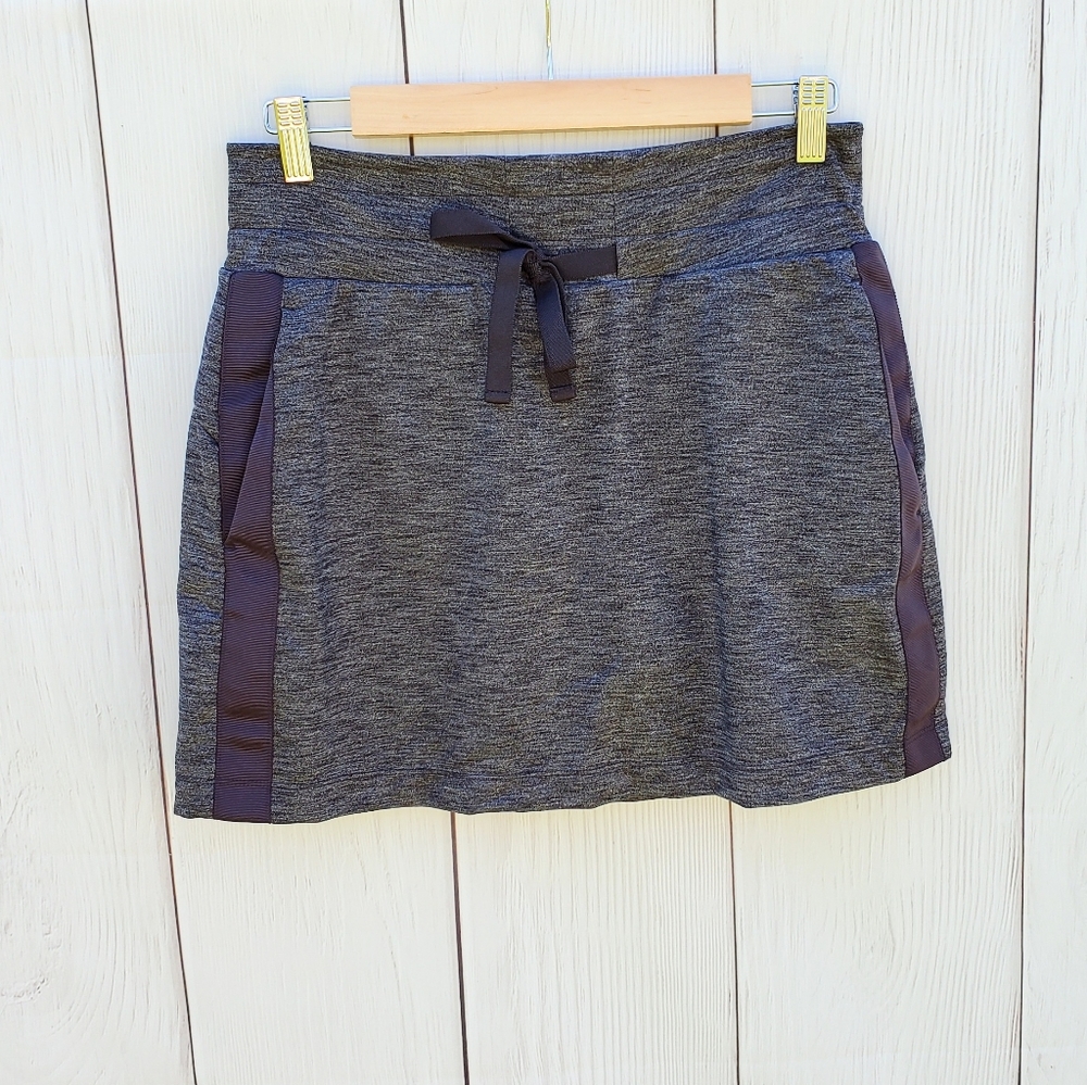 Athleta charcoal heathered skort